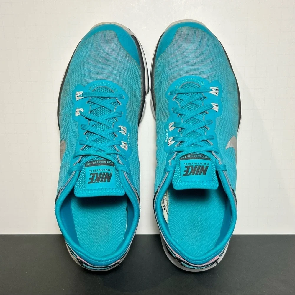Womens NIKE Flex Supreme TR 4 Blue Running Shoes / Size 8